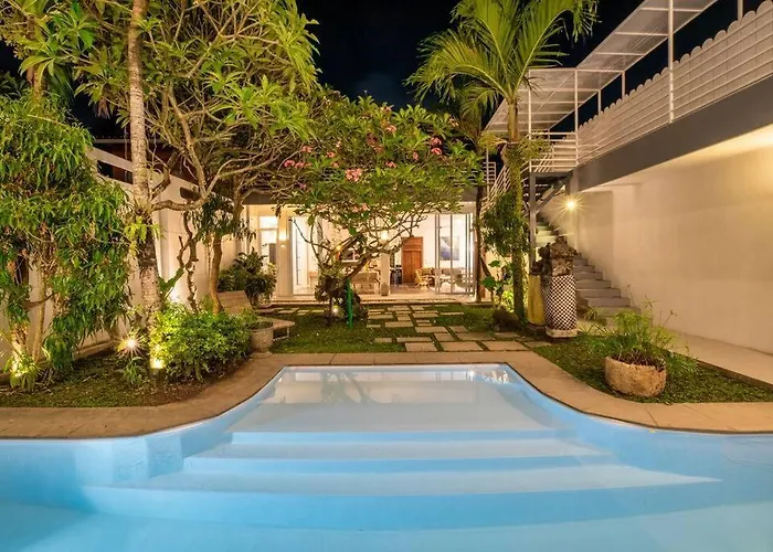 Modern 4bdr With Patio & Private Pool Berawa Villa