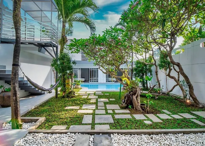 Modern 4bdr With Patio & Private Pool Berawa * Canggu