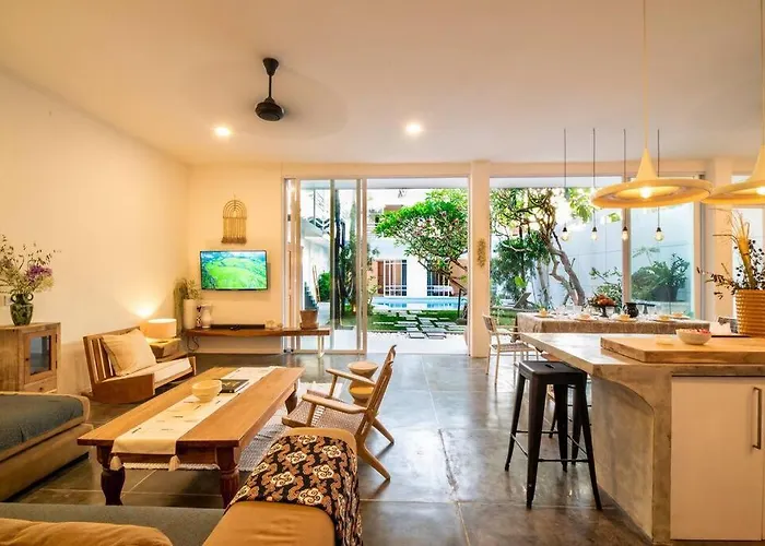 Modern 4bdr With Patio & Private Pool Berawa Villa
