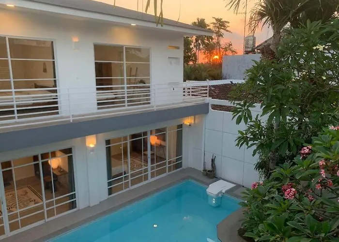 Modern 4bdr With Patio & Private Pool Berawa Villa
