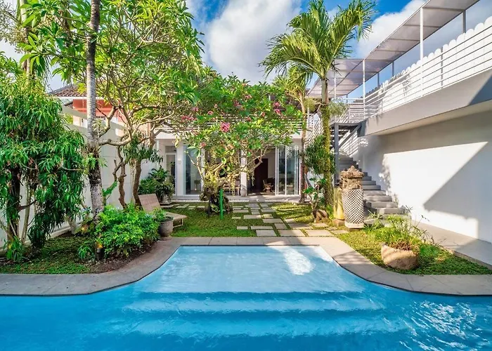 Modern 4bdr With Patio & Private Pool Berawa *