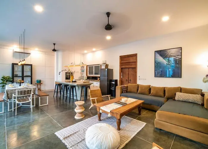 Modern 4bdr With Patio & Private Pool Berawa * Canggu